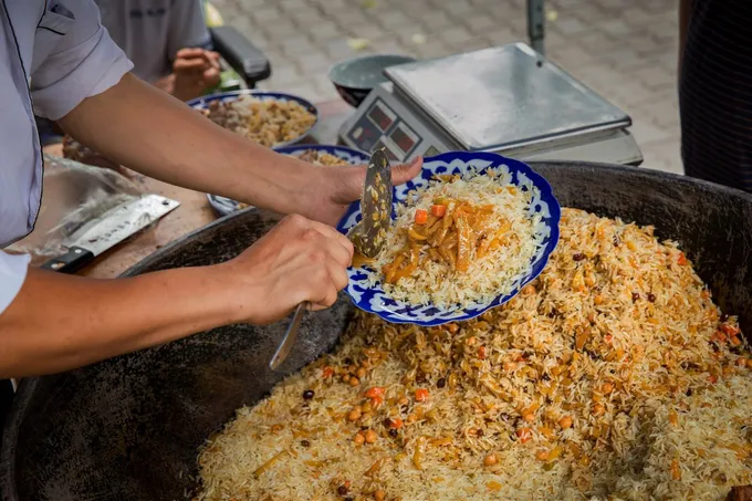 Сколько стоит 1 килограмм плова в Узбекистане? Опубликованы данные