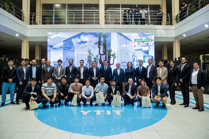 В университете Кимё проходит выставка Art Engineering 2026, посвященная экологическим решениям