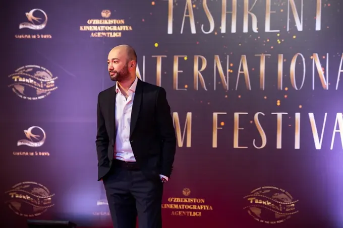 "Janob hech kim", "Uylanish", "Tutash taqdirlar": Alisher Uzoqov rol ijro etgan 12 ta film va seriallar