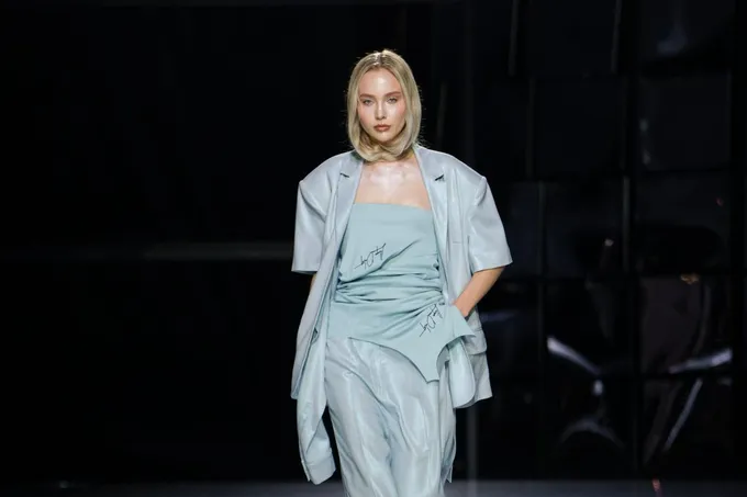 Показ LiLiya D’ulat в рамках Visa Fashion Week Tashkent Pre-Fall 2026