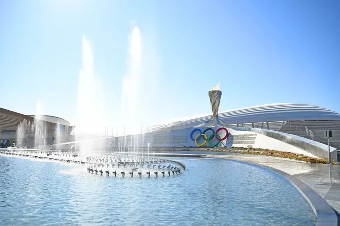 Olimpiya shaharchasida bitiruv kechasi
