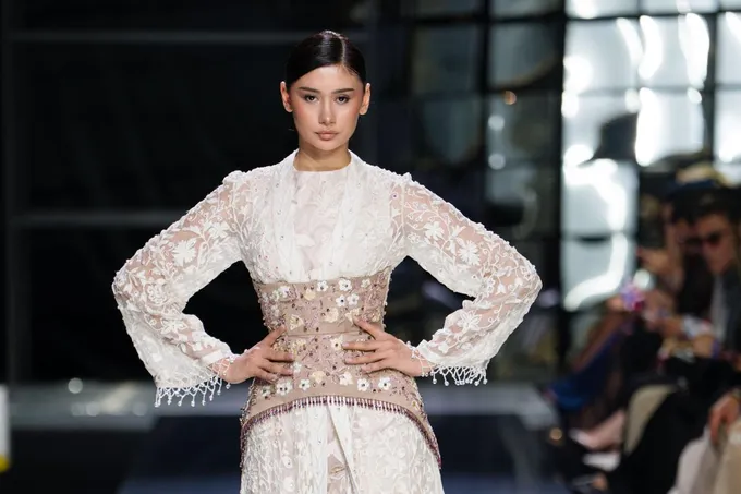 Показ Rano Collection в рамках Visa Fashion Week Tashkent Pre-Fall 2026