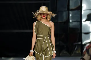 Показ Leonid Zherebtsov в рамках Visa Fashion Week Tashkent Pre-Fall 2026