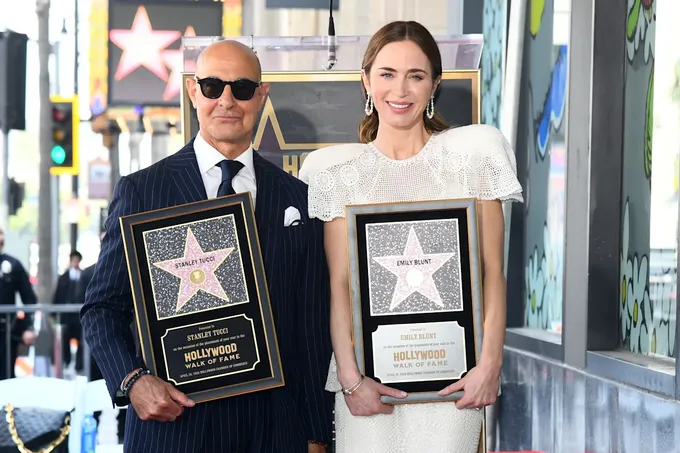 Stenli Tuchchi va Emili Blant "Hollywood Walk of Fame" yoʻlakchasidan oʻz yulduzlariga ega boʻldi