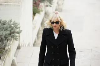 Взрывная блондинка