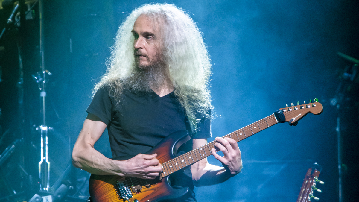 Концерт группы Guthrie Govan Trio 