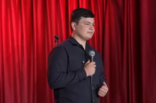 Abdulaziz Hakimovich sinov stendap konserti