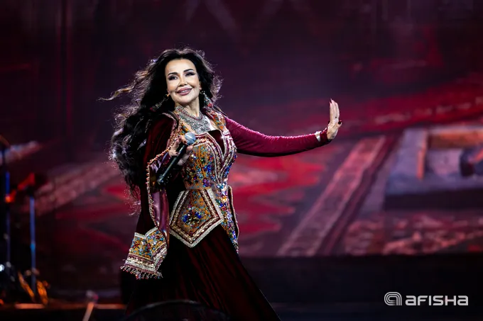 10 yillik tanaffusdan soʻng: Hosila Rahimovaning 2026-yilgi konserti qanday o‘tdi? 