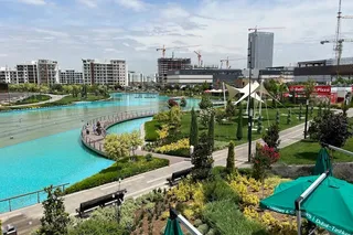 «Дискотека в стиле 90-х» в Tashkent city park