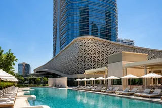 Solara Pool Club