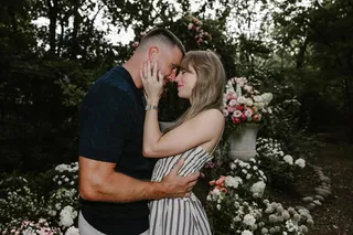 Teylor Svift va Trevis Kelsi turmush qurdi