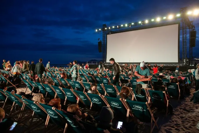 Кинопоказы от Mahalla Cinema