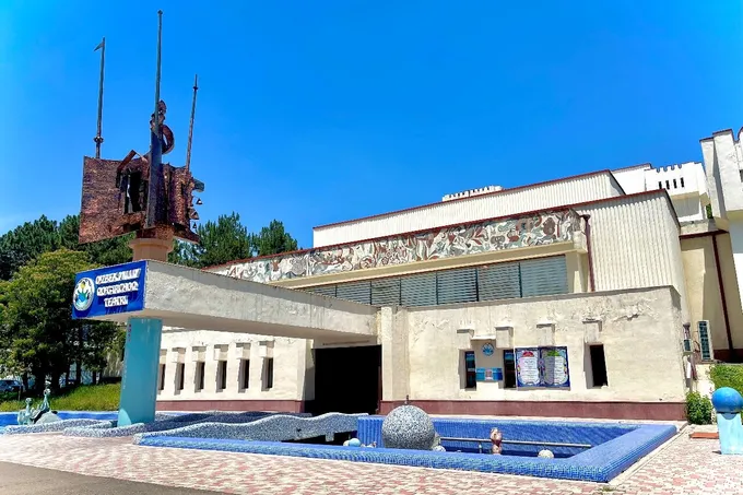 “Ko‘k mitti yoki marvarid yurak” spektakli premyerasi