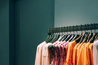 Скидки в Mango