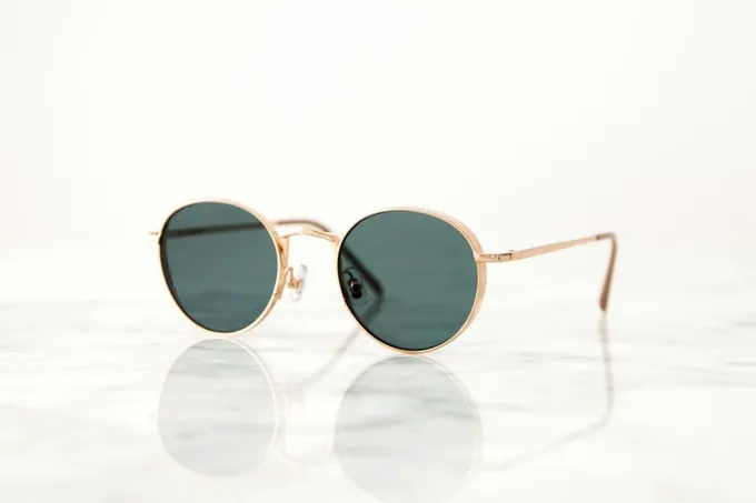 Скидки на оптику Oakley в Urban Store