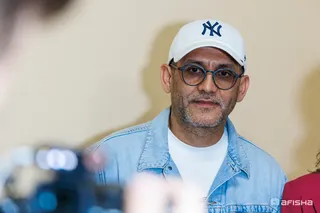 “O‘zim ham pul sochganman”. Jahongir Otajonov to‘ylarda san’atkorlar ustidan pul sochish haqida