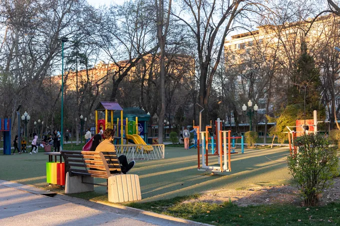 Короткая рабочая неделя принесет в столицу до +30°