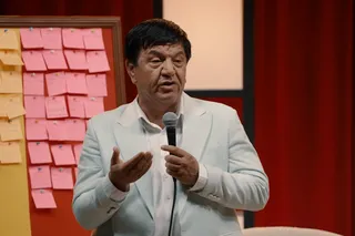 Zokir Ochildiyev ishtirokida “Hammasi roast” shousi