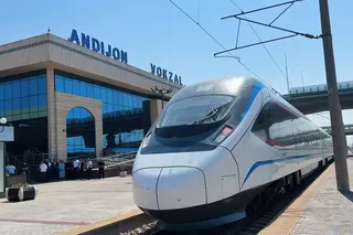 В Андижане тестируют новый поезд: он сможет развивать до 160 км/ч