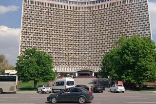 Toshkentning modernistik binolari boʻylab piyoda ekskursiya