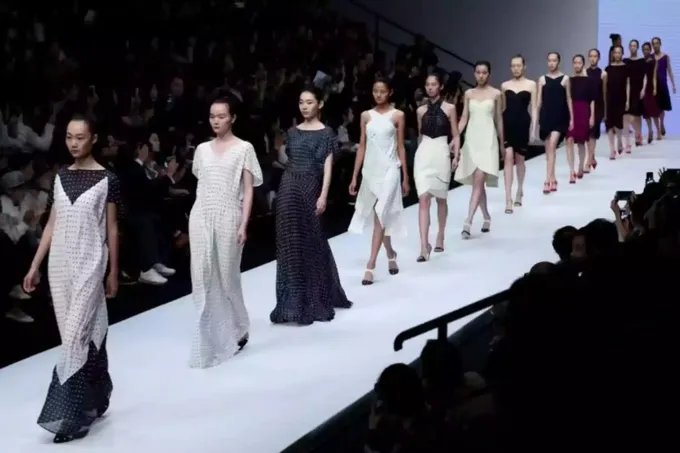 Показ мод The Fashion Show Line 2026